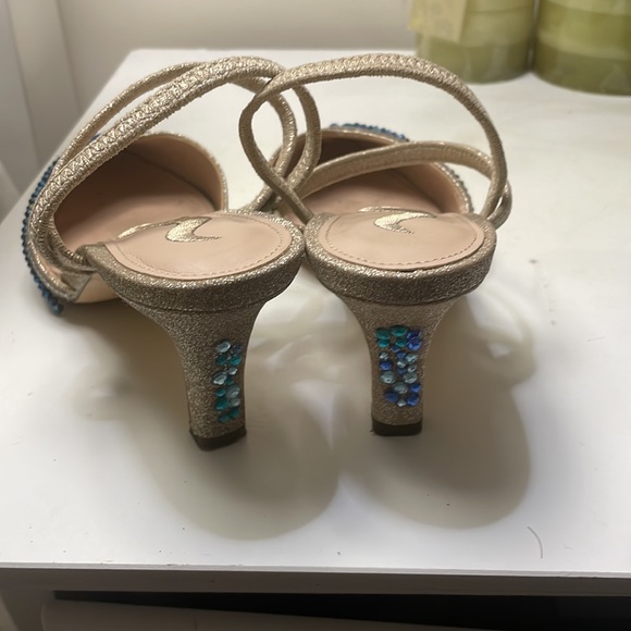 Beautiful princess jasmin Shoe , 6M like new , worn once - Picture 4 of 4